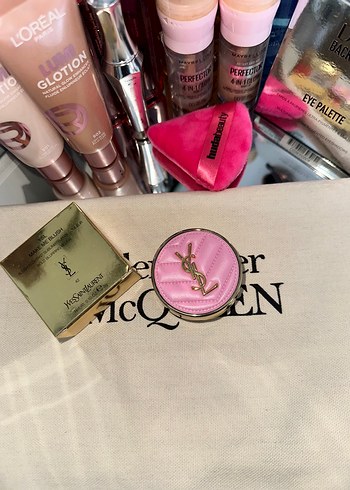 Yves Saint Laurent Allık 42