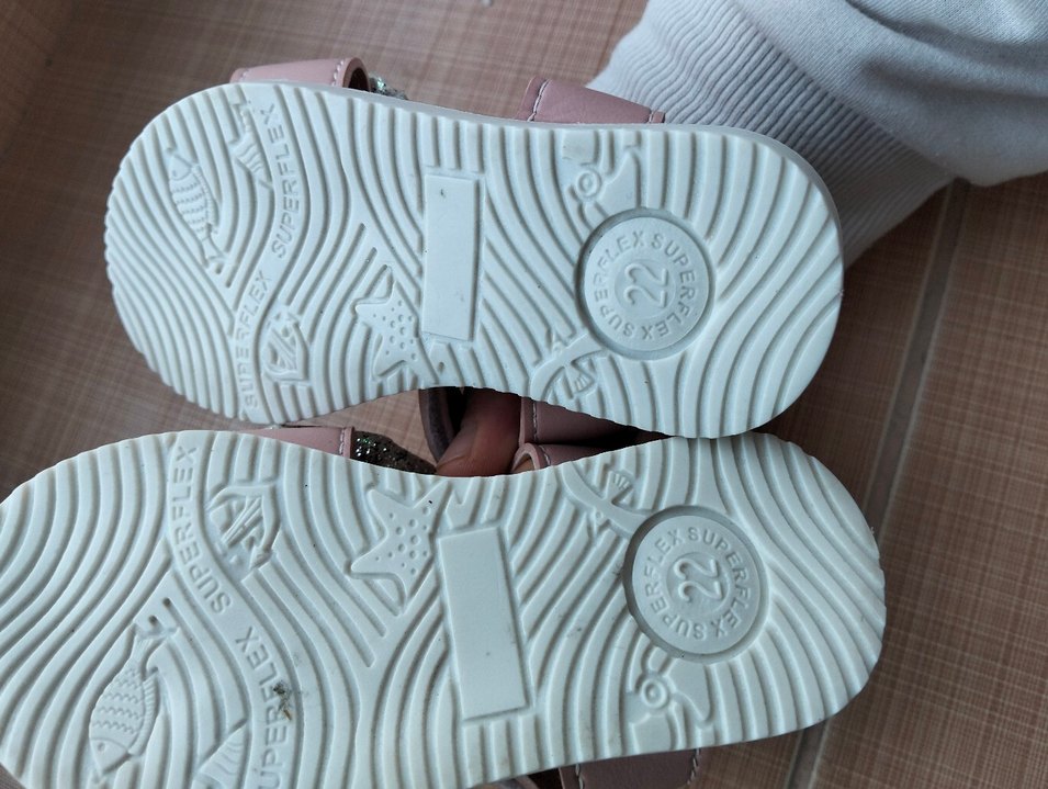 Pembe Fiyonklu Kız Çocuk Sandalet - Görsel 3