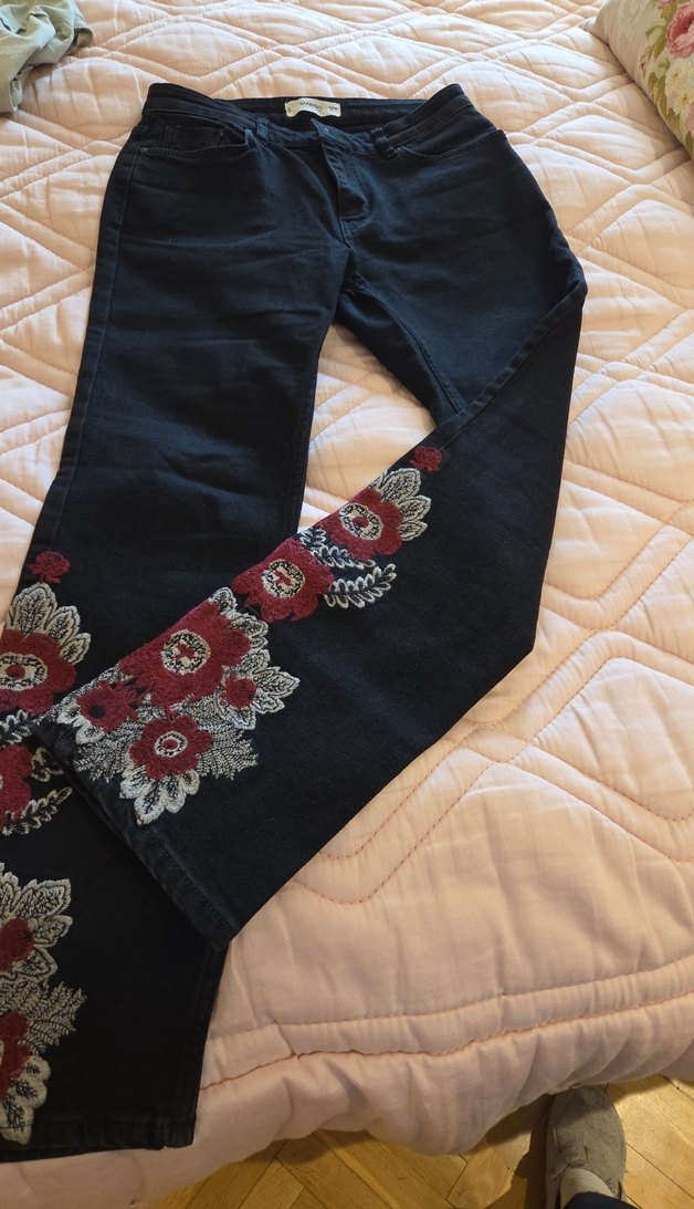 Nakışlı Siyah Kadın Kot Pantolon mango - Görsel 4