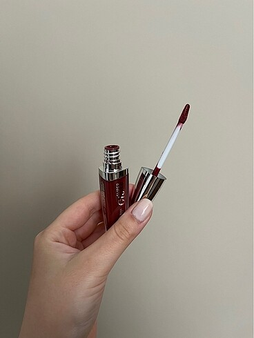  Beden Deborah Lipgloss 09