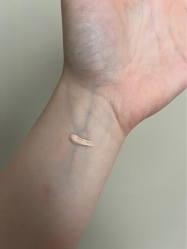 Beden The Balm Concealer