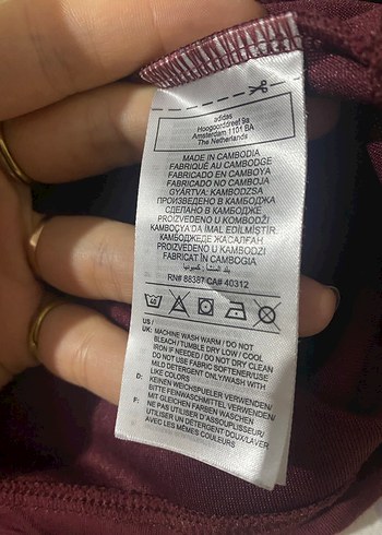 adidas Bordo Yüksek Yakalı crop Kolsuz Spor Üst - Görsel 7