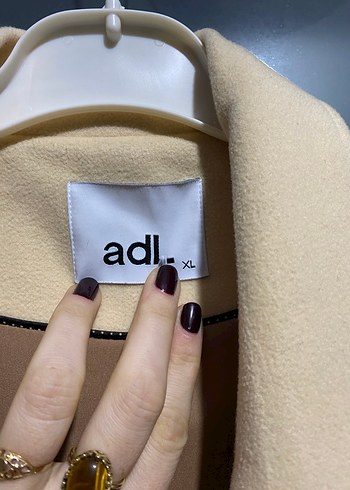 Çift Renkli Kemerli Kaban - Görsel 5