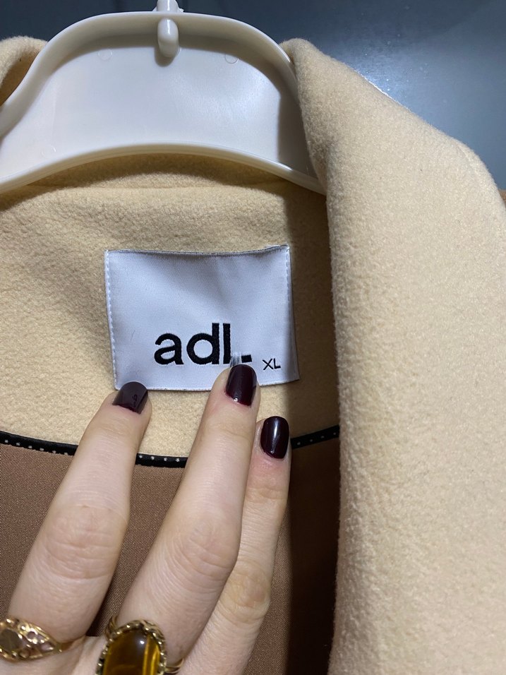 Çift Renkli Kemerli Kaban - Görsel 5