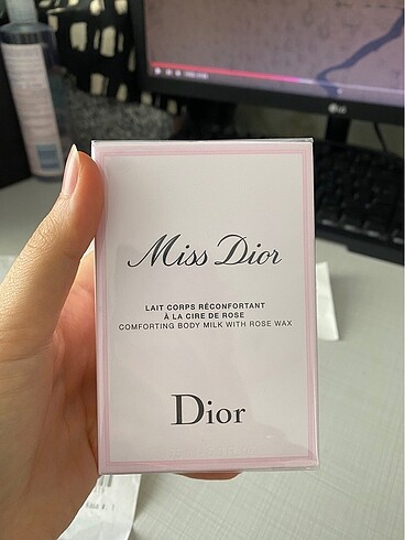 miss dior vücut sütü