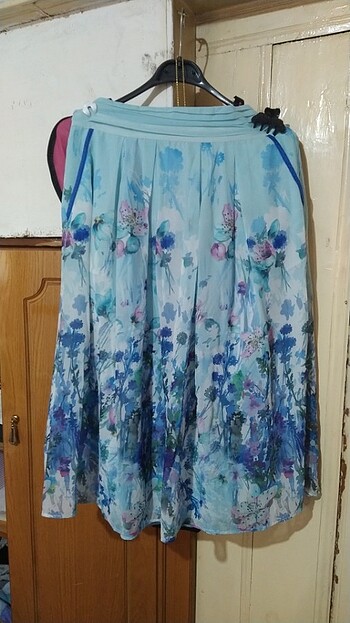 Çiçek desenli etek - Görsel 2