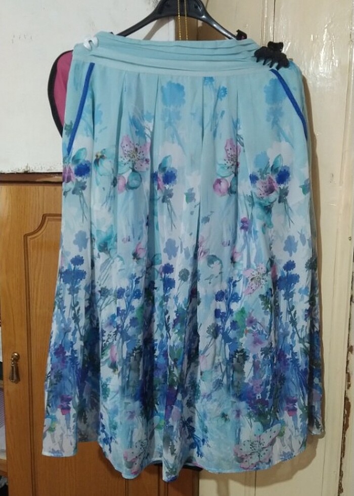 Çiçek desenli etek - Görsel 2