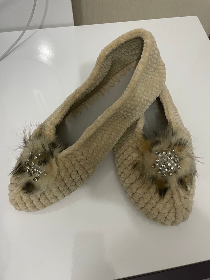 Kürk Detaylı Bej Kadın Terlik - Görsel 3