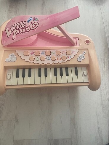 Oyuncak piyano