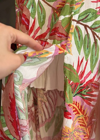 Zara Renkli Yaprak Desenli Uzun Askılı Elbise