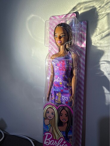 Beden Renk Barbie Şık Bebekler Esmer Orijinal Kutulu