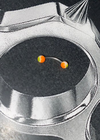 Diğer Turuncu Sari Kalp Detay Piercing