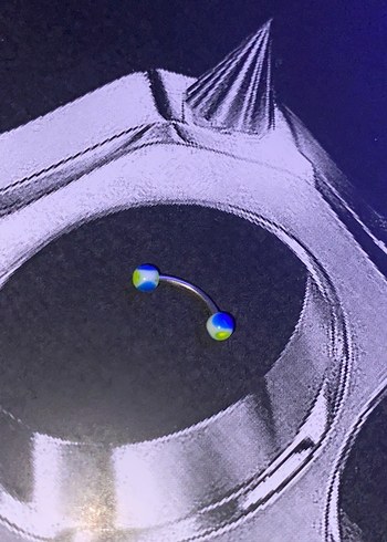 Diğer Mavi Yesil Renk Kalp Detay Piercing
