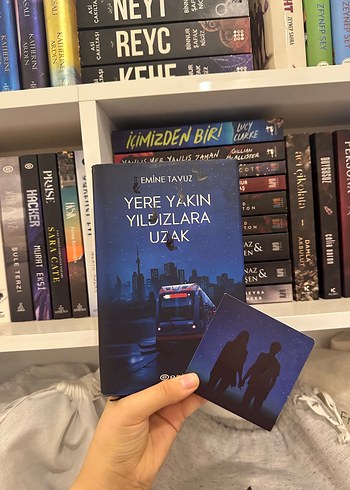 Yere Yakın Yıldızlara Uzak - Emine Tavuz