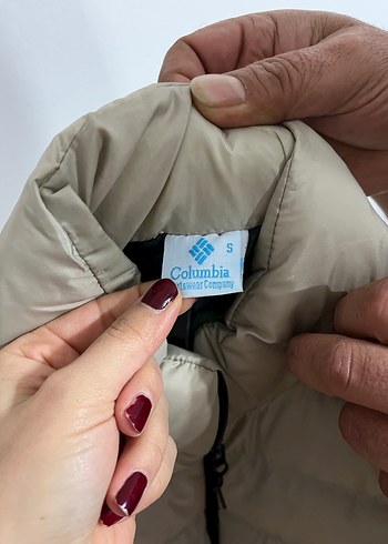 Columbia Beyaz Yelek Yüksek Yakalı Fermuarlı - Görsel 3