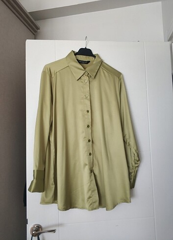LC Waikiki Saten kumaş gömlek