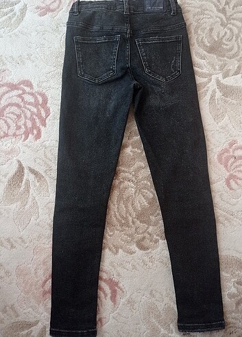 9 Yaş Beden siyah Renk Zara kız çocuk jean