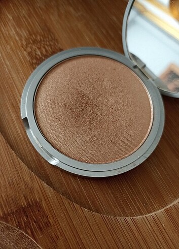  Beden Renk The balm bronzer 