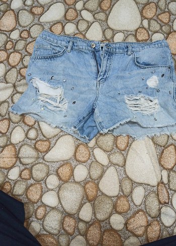 LC Waikiki Düğmeli Açık Mavi Kadın Mini Kot Şort