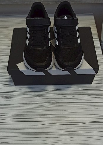 Adidas çocuk ayakkabı orjinal - Görsel 2