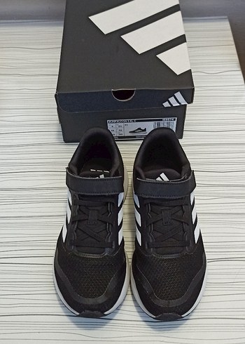 Adidas 35