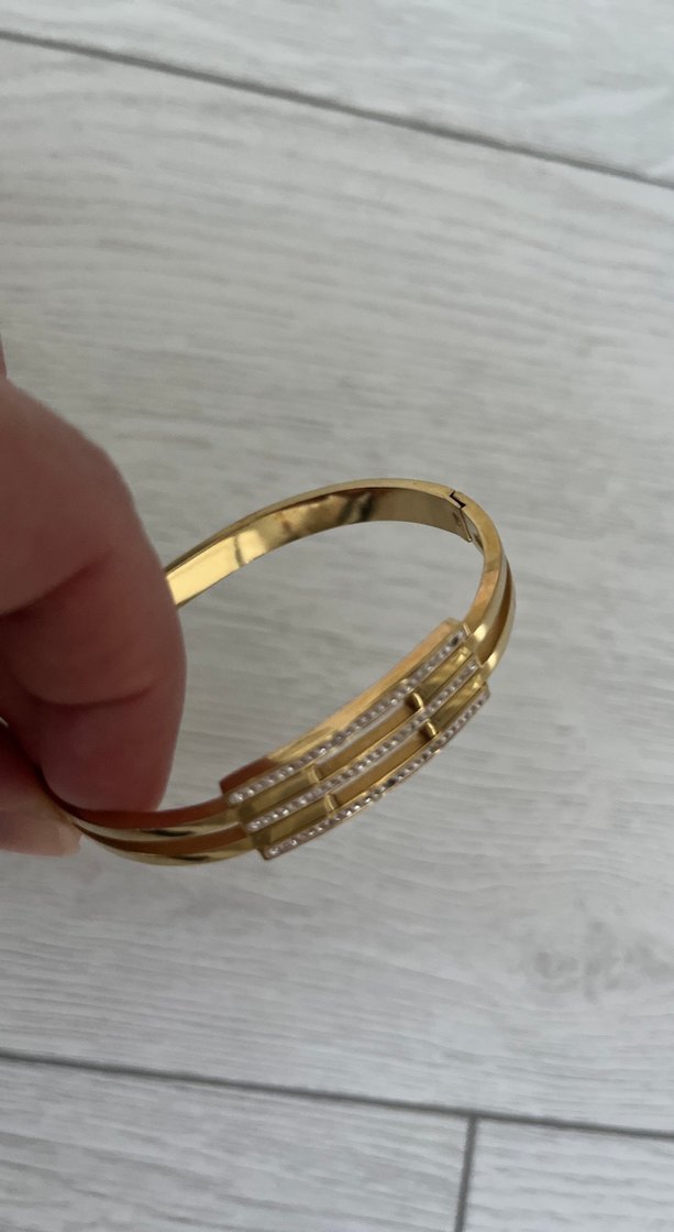 Kilitli Parlak Altın Kadın Bileklik - Görsel 2