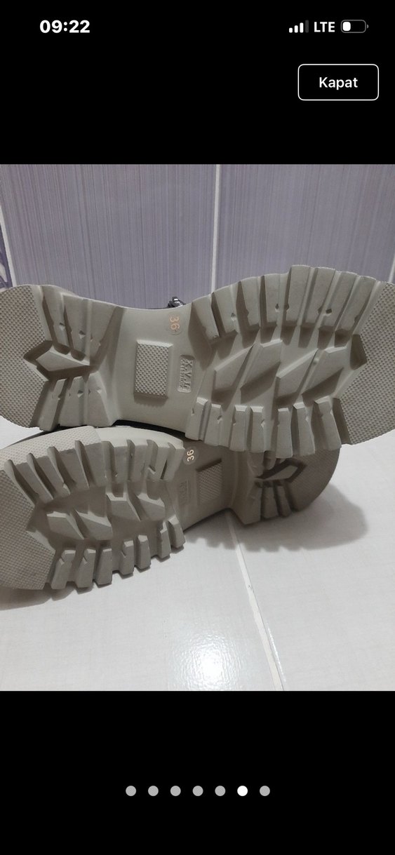 Gri Fermuarlı Platform Kadın Bot - Görsel 3