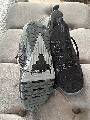 42 Beden ORJİNAL UNDER ARMOUR THE ROCK SNEAKER