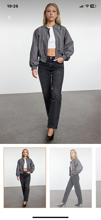 Straight Jeans