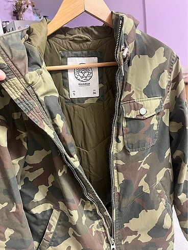 Pull and Bear Pul and bear kamuflaj mont erkek