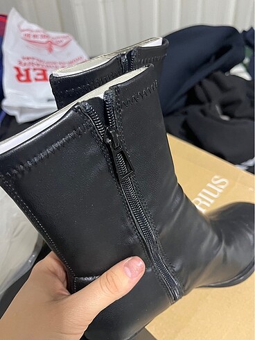 38 Beden Stradivarius streç topuklu bot