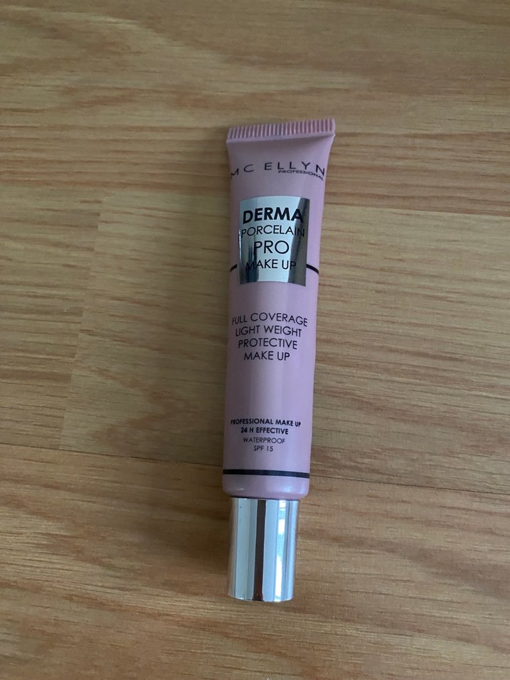 Mcellyn Derma Porselen Kapatıcı Fondöten & Makyaj Süngeri - Görsel 3