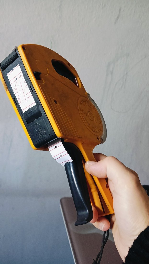 Sarı Renkli Oyuncak Tabanca - Görsel 2