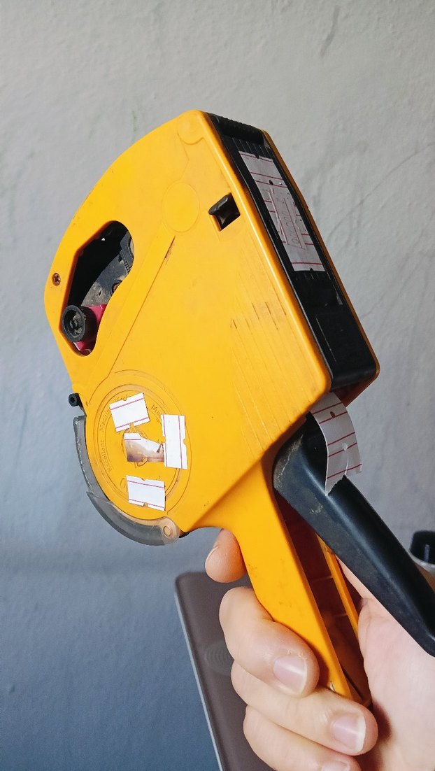 Sarı Renkli Oyuncak Tabanca - Görsel 3