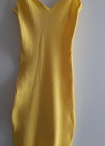 Sari esnek elbise