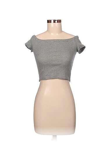 Zara Bluz %70 İndirimli.
