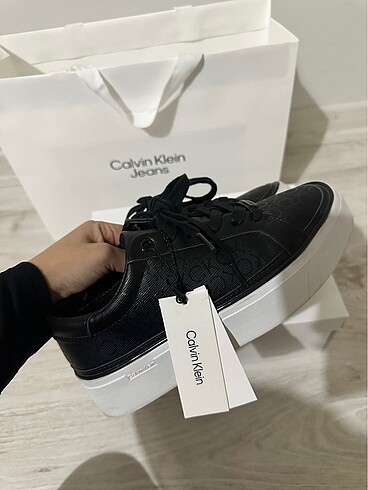 36 Beden Calvin Klein Kadın Sneaker