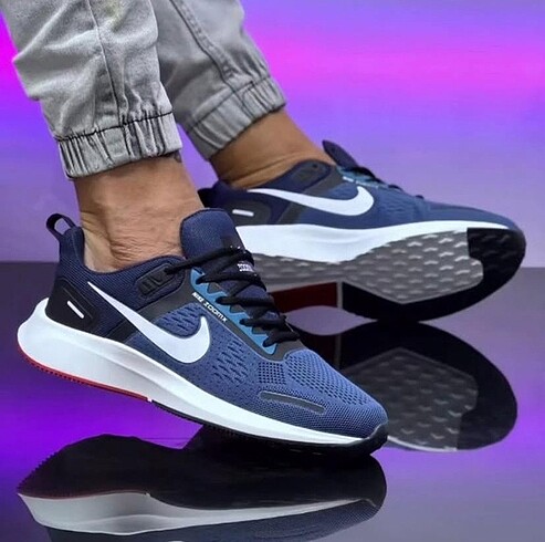 NIKE ZOOMX