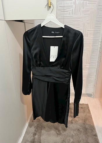 Zara saten elbise - Görsel 2