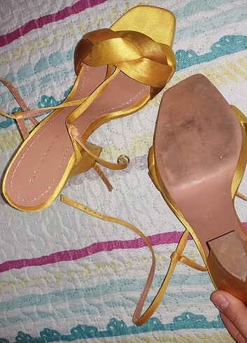36 Beden Zara saten topuklu ayakkabı