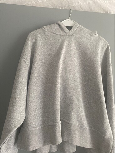 Zara sweat