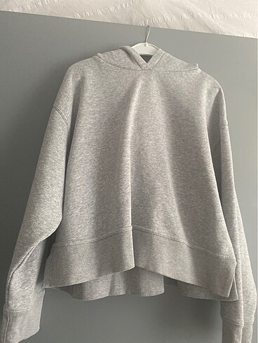 l Beden Zara sweat