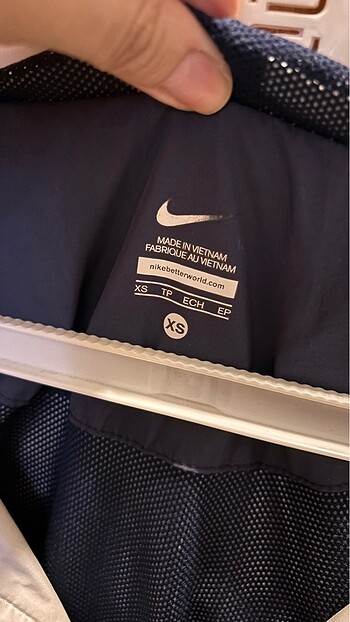 Nike yağmurluk - Görsel 4