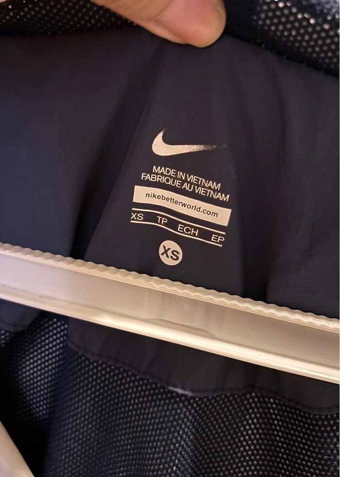Nike yağmurluk - Görsel 4