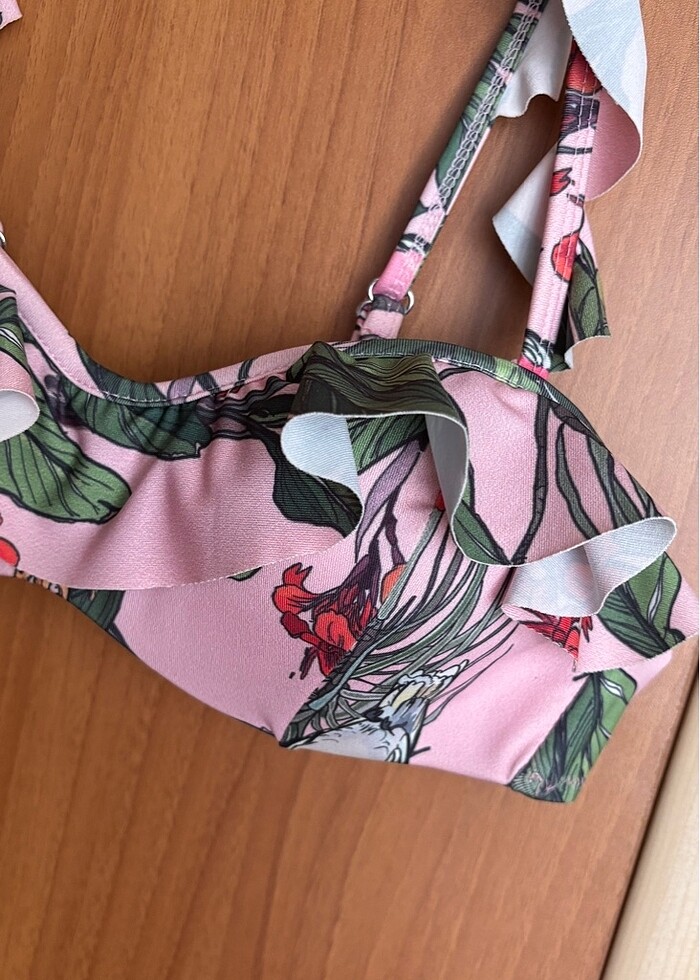 Fırfır detay bikini üstü - Görsel 2