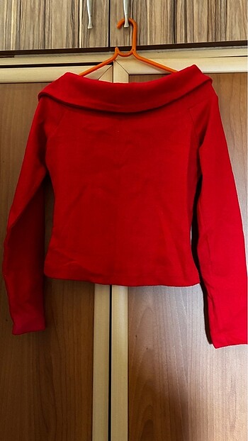 Kirmizi bluz - Görsel 3
