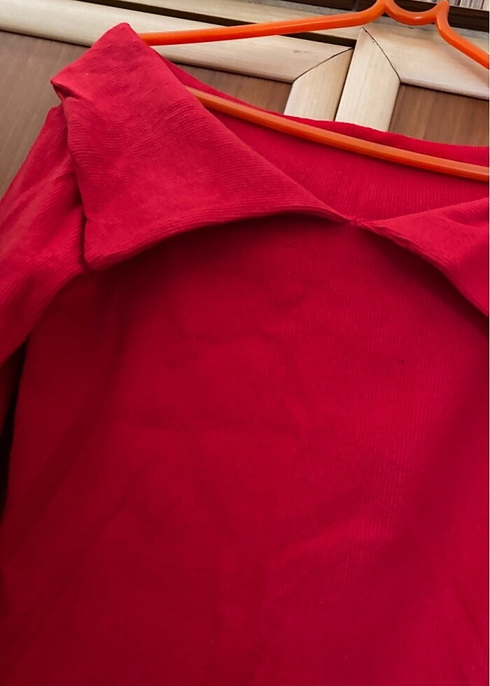 Kirmizi bluz - Görsel 2