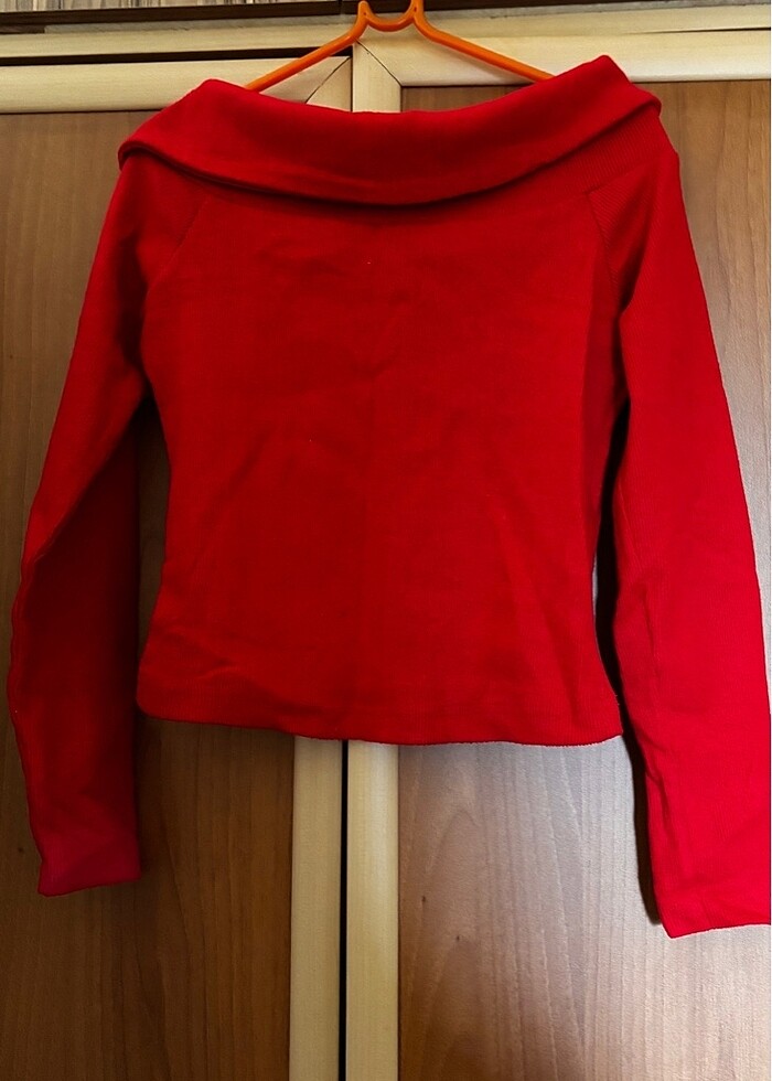 Kirmizi bluz - Görsel 3