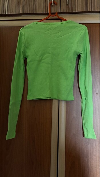 Crop triko - Görsel 2