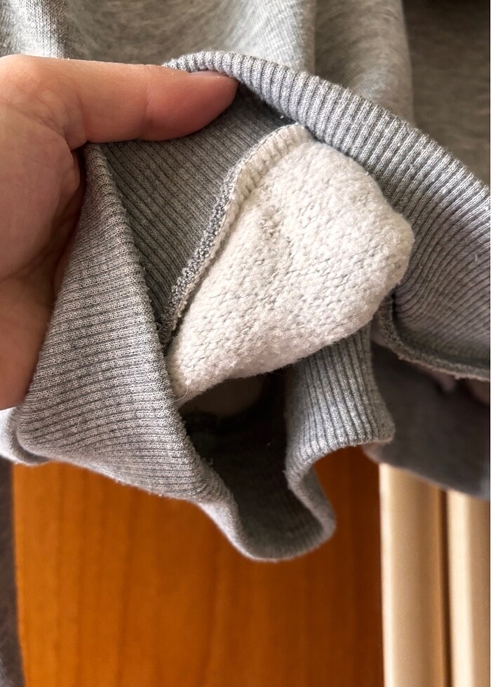 Kapüşonlu sweatshirt - Görsel 3